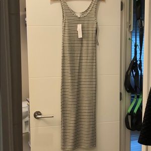 TOPSHOP maxi dress NWT.